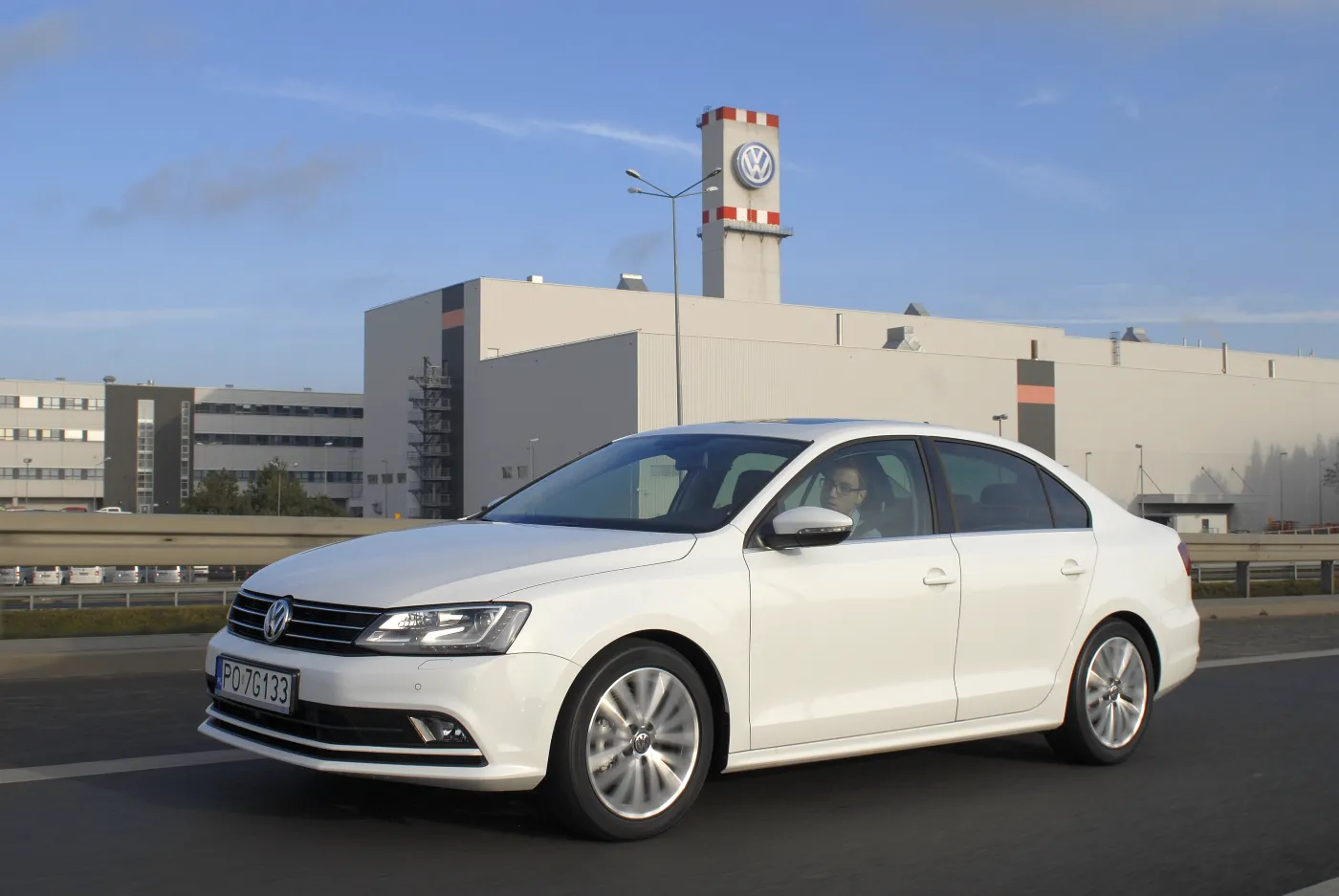 7394080-volkswagen-jetta.jpg