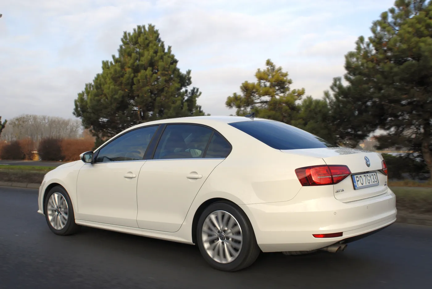 7394138-volkswagen-jetta.jpg