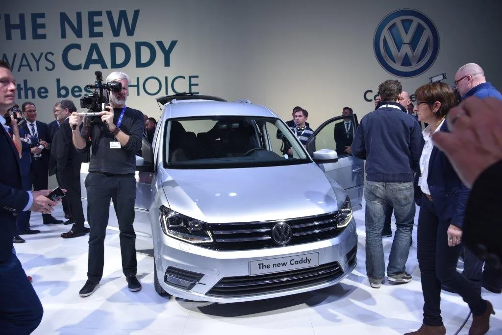7385468-vokswagen-caddy.jpg
