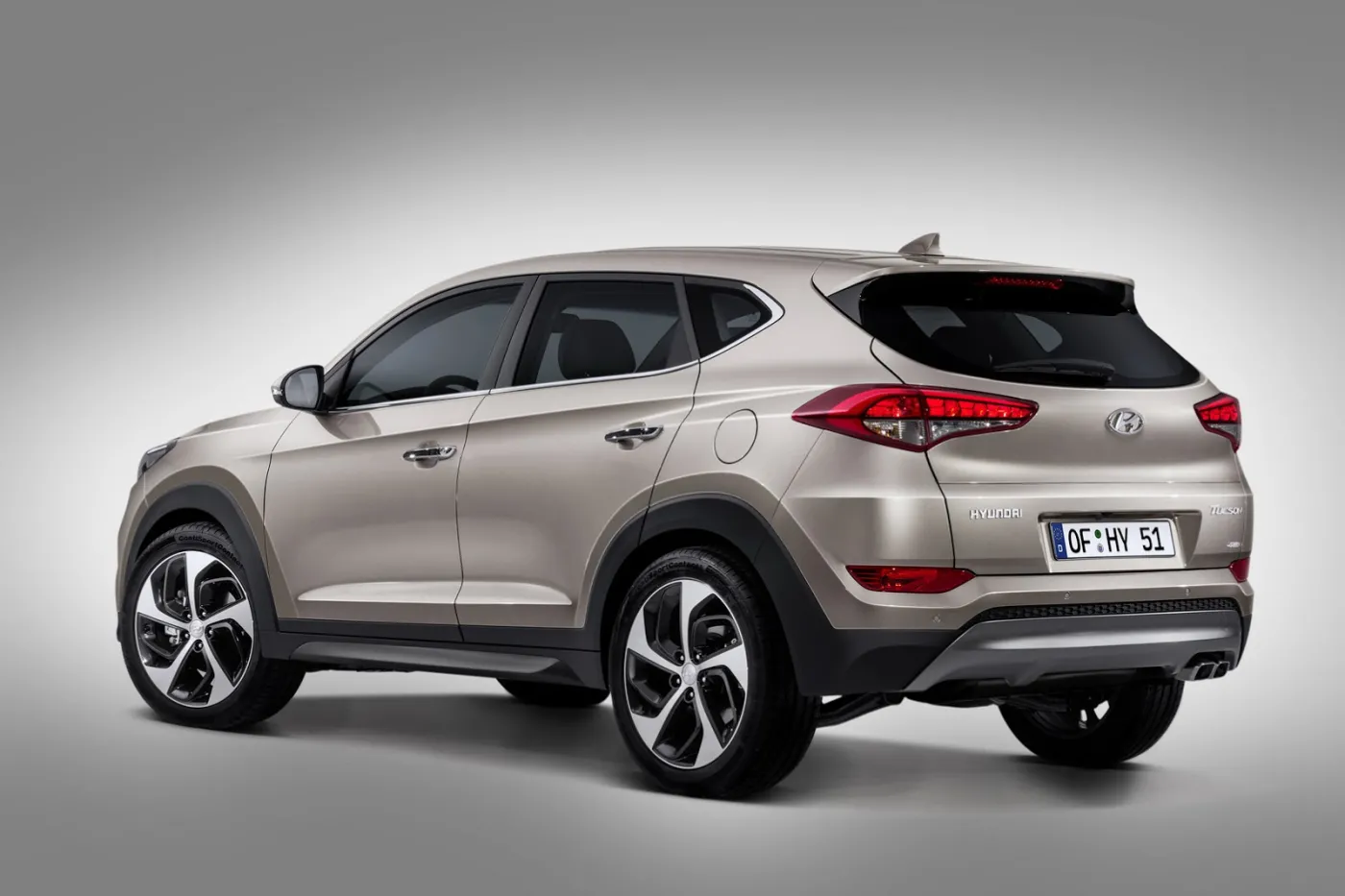 7439257-hyundai-tucson.jpeg