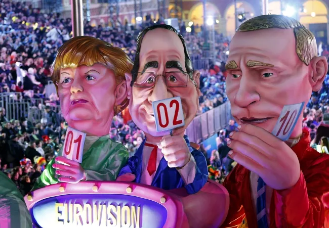 Putin i Merkel na Eurowizji, czyli tak się bawią na karnawale w Nicei