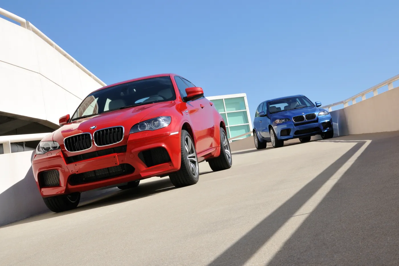 6392509-bmw-x6-m-i-x5-m.jpg