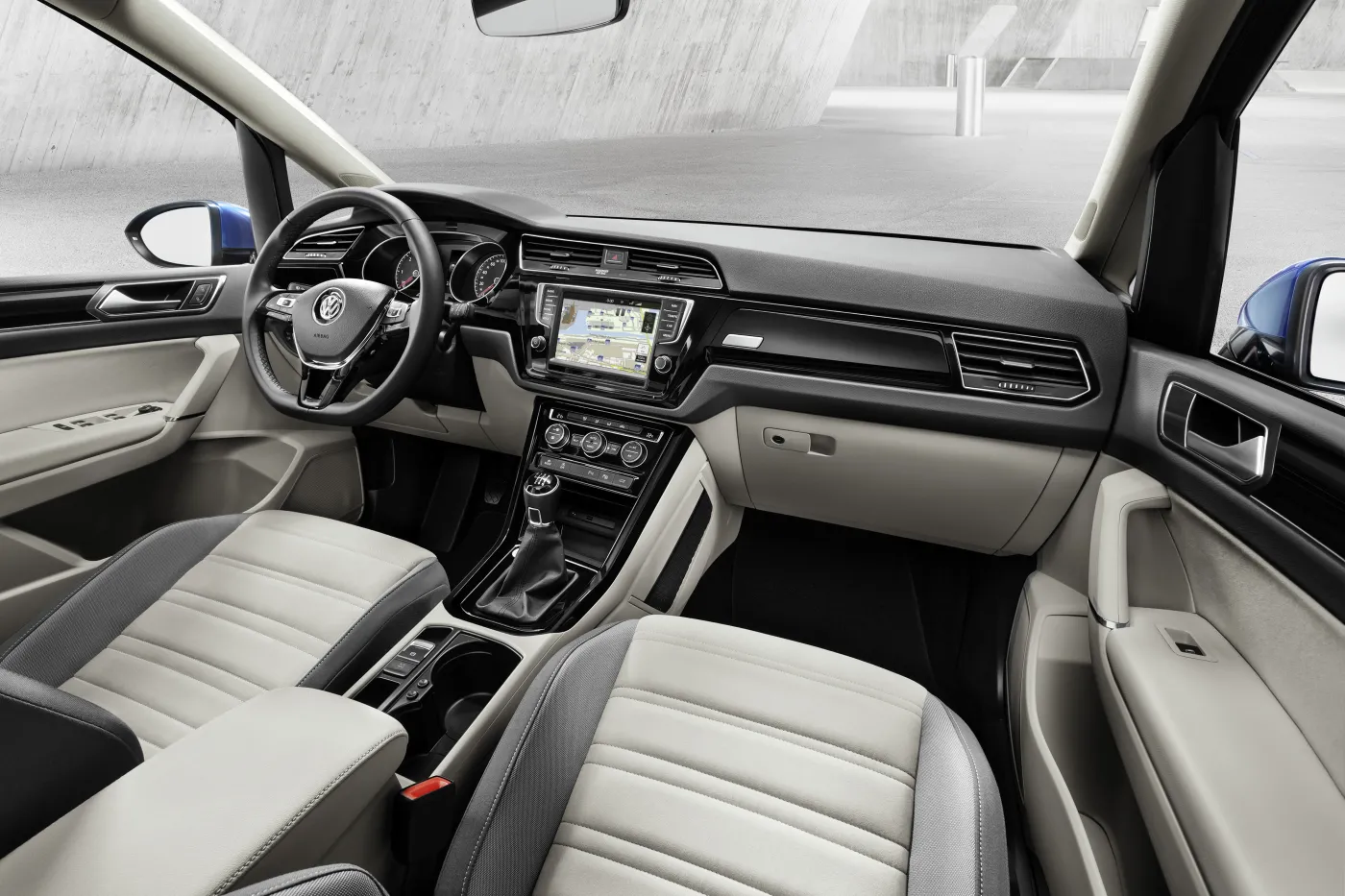 Największy bagażnik i 4 litry na 100 km. Oto nowy volkswagen touran w pigułce. ZDJĘCIA