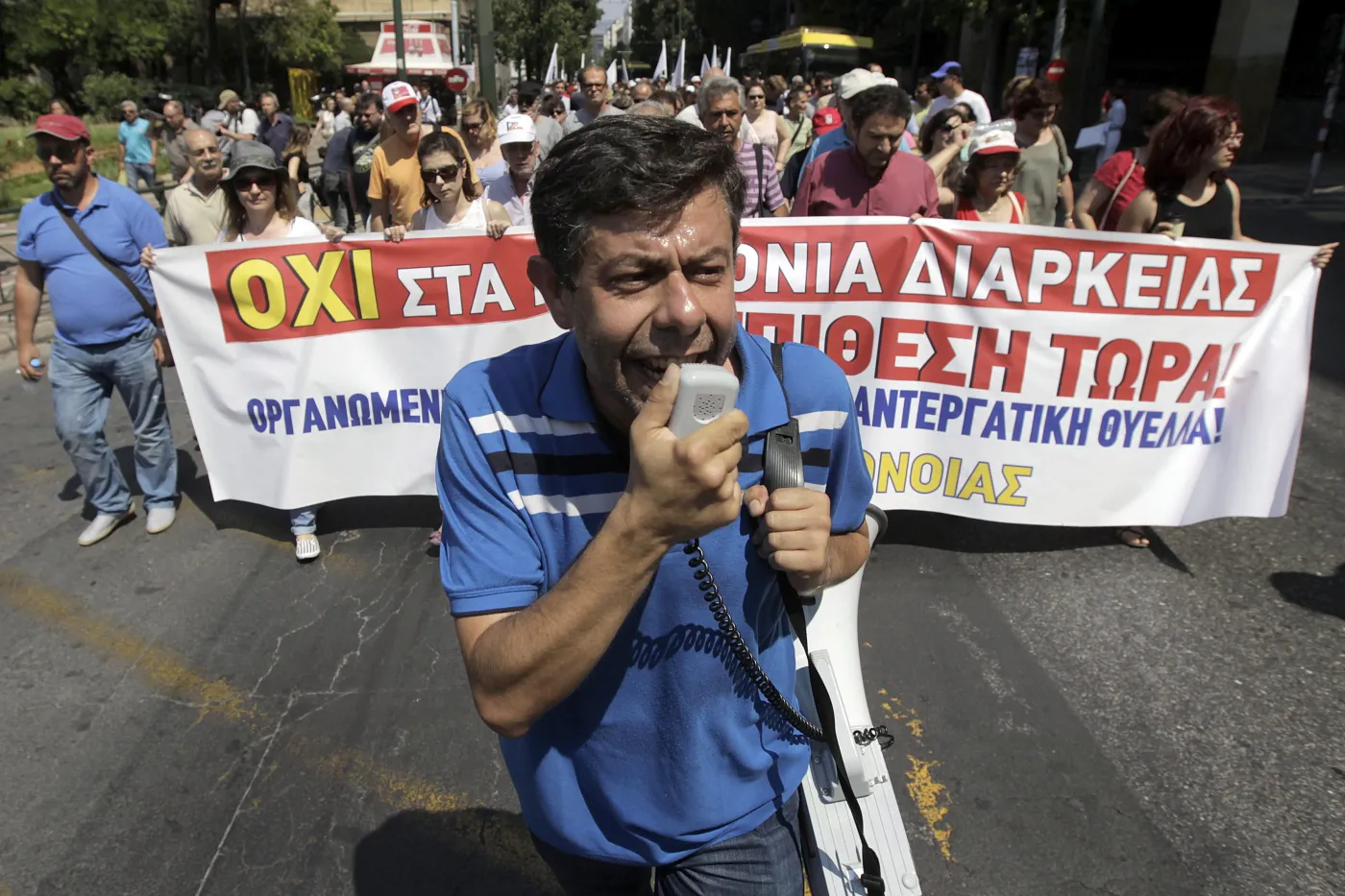 7978555-protesty-w-grecji.jpg
