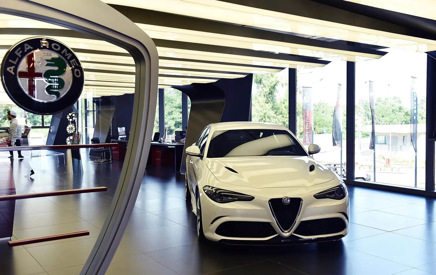 7983775-alfa-romeo-giulia.jpg