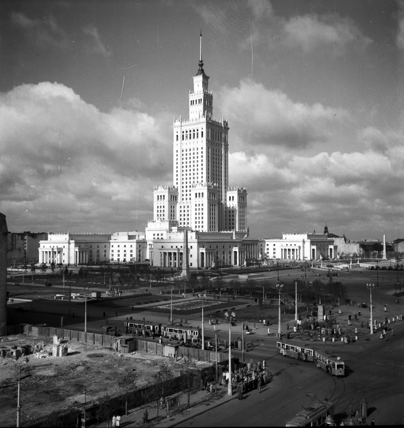 7594636-warszawa-lata-50.jpg
