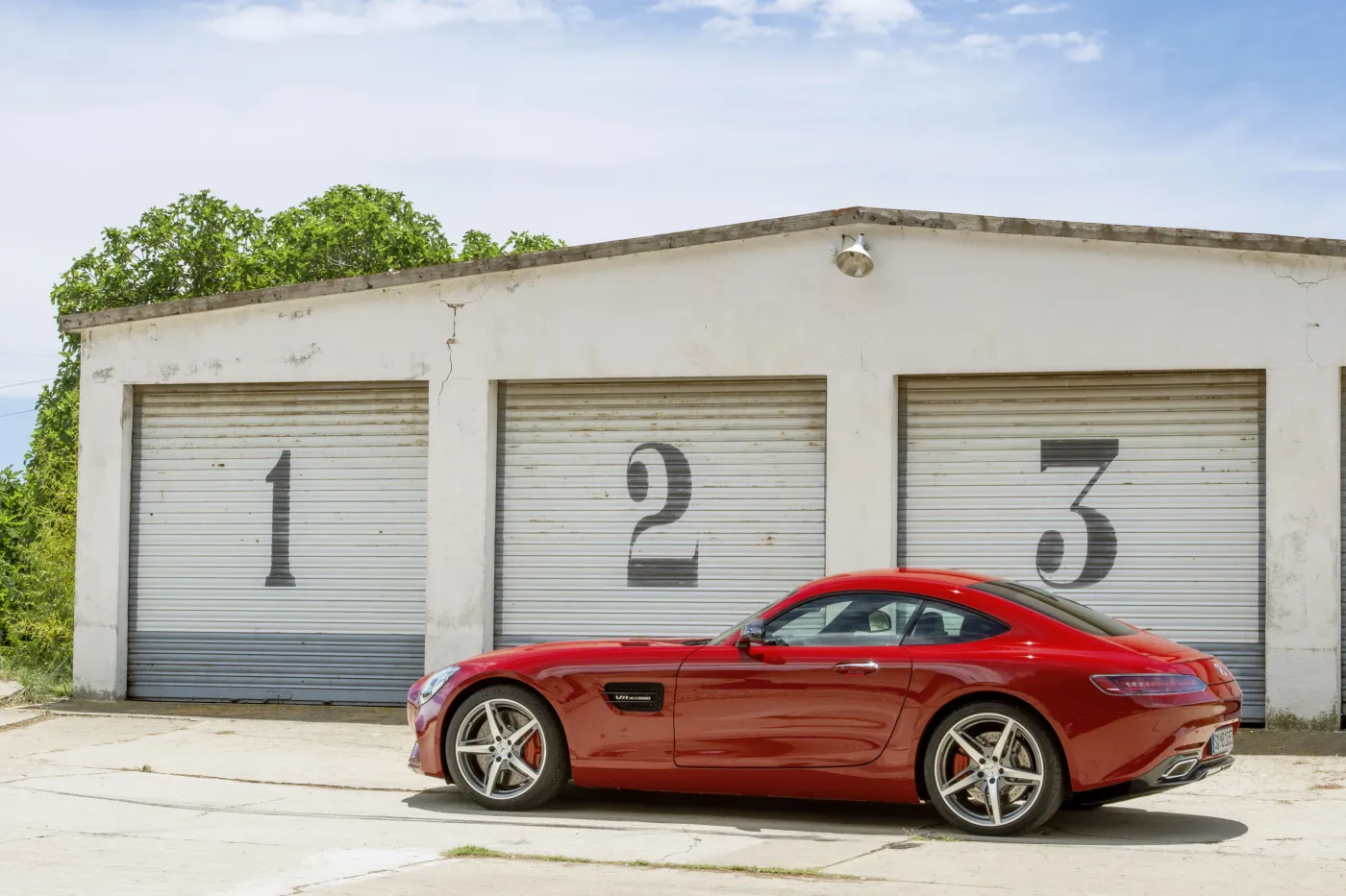 6796631-mercedes-amg-gt.jpg