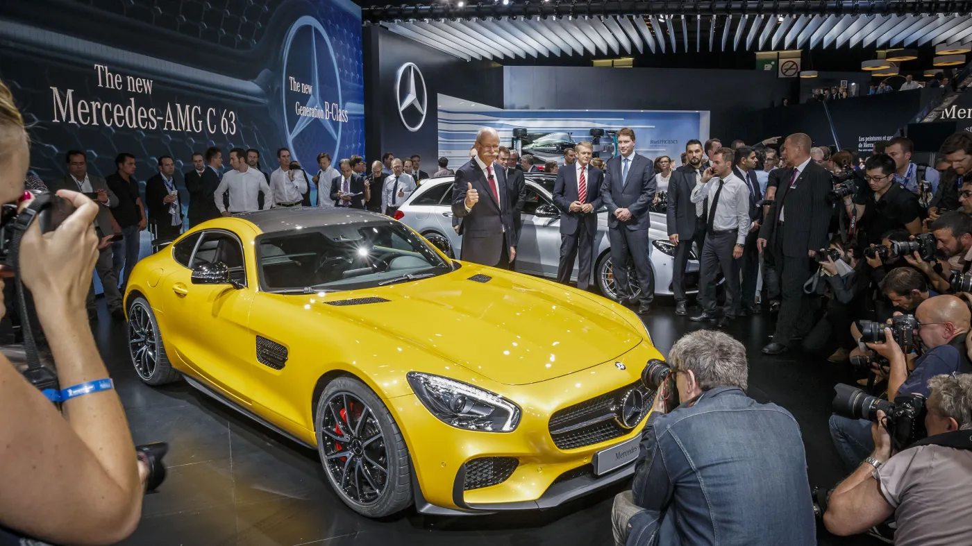 6907322-mercedes-amg-gt.jpg