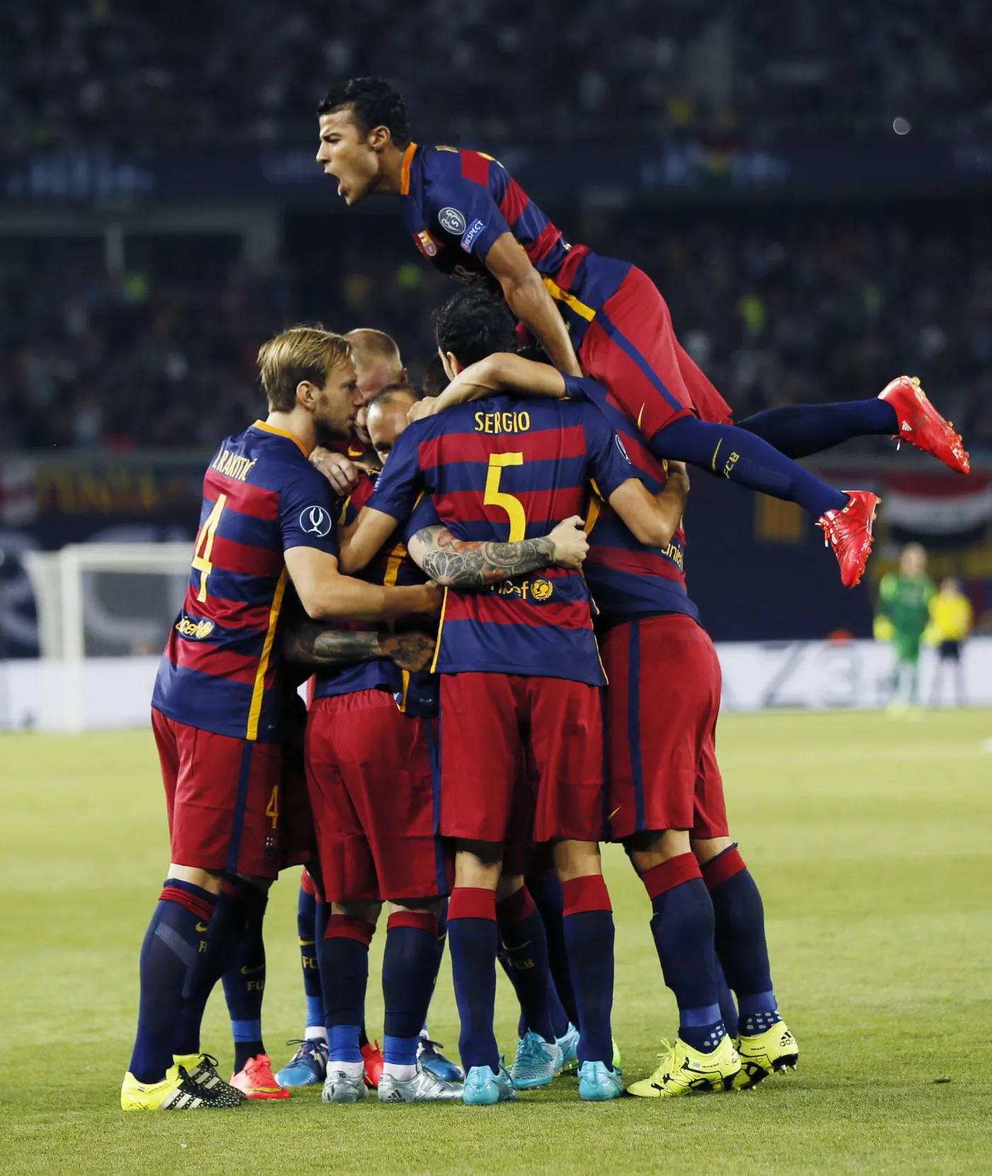 8079216-barcelona-sevilla.jpg