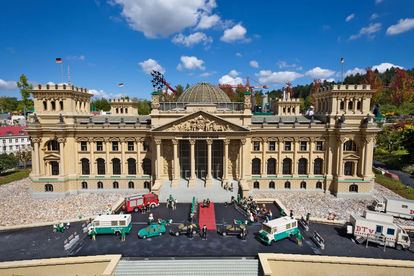 8371559-legoland-berlin.jpg