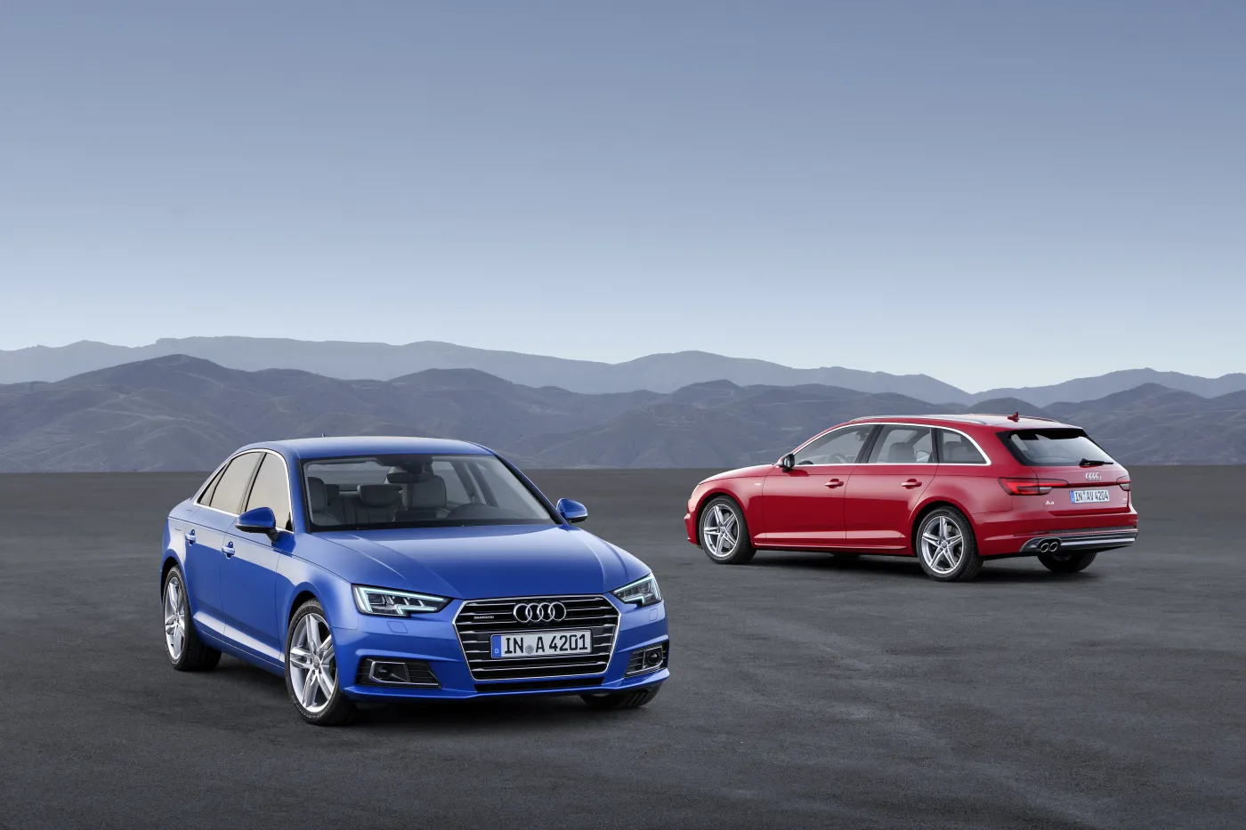 7922030-audi-a4-avant-3.jpg