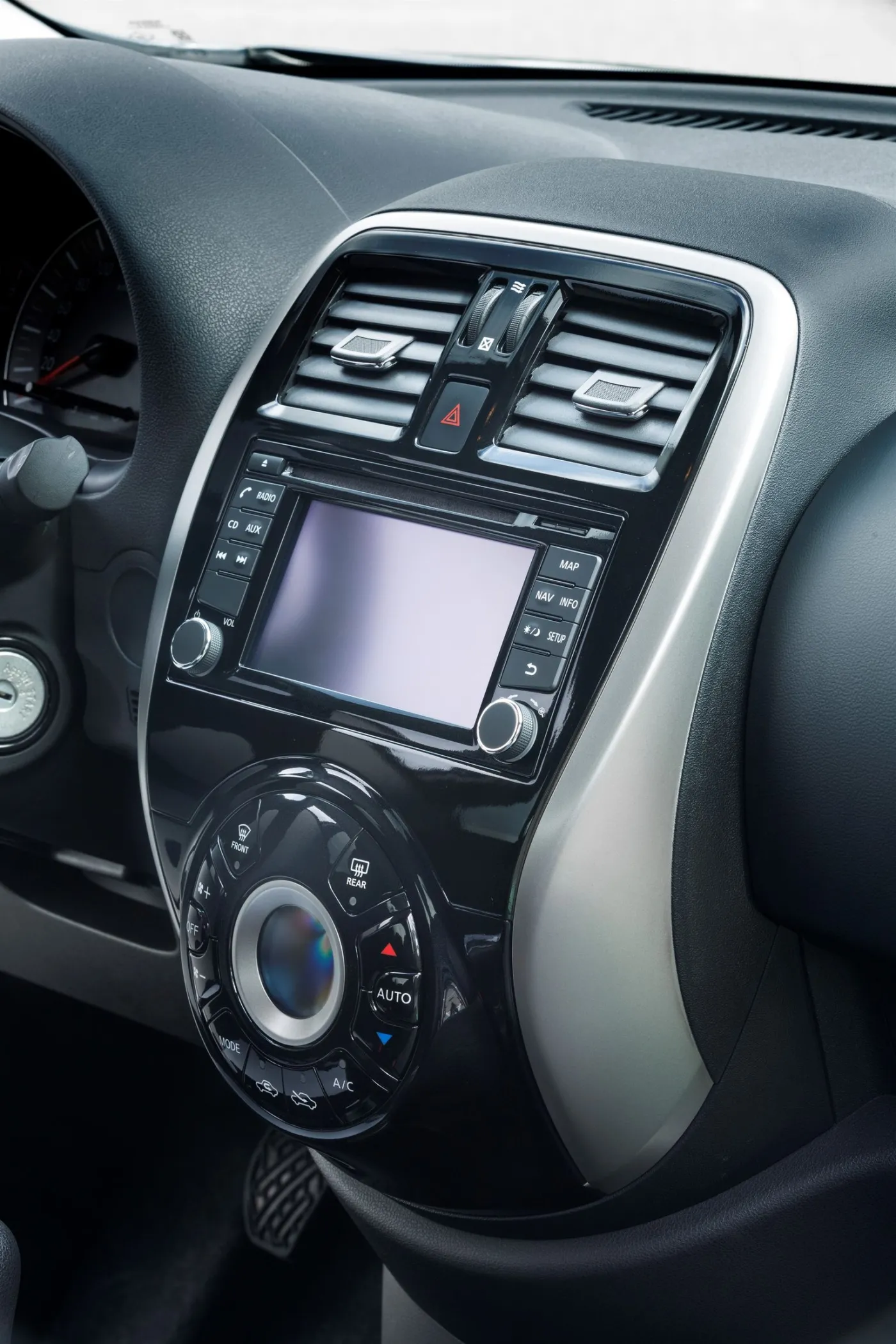 Niedrogo i na bogato? Da się! Nowy nissan micra N-Tec na polskim rynku. ZDJĘCIA