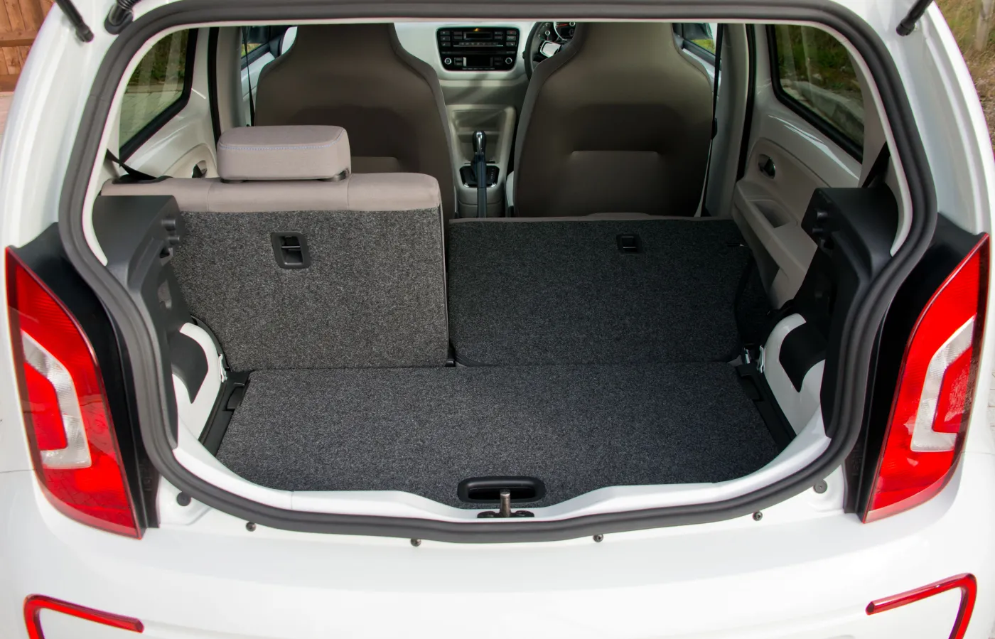 7822107-volkswagen-e-up.jpg