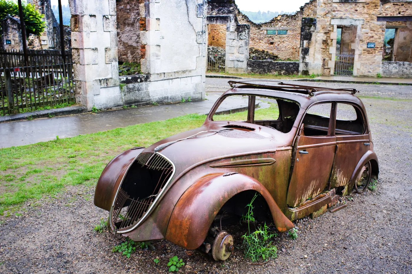 7869064-oradour-sur-glane.jpg