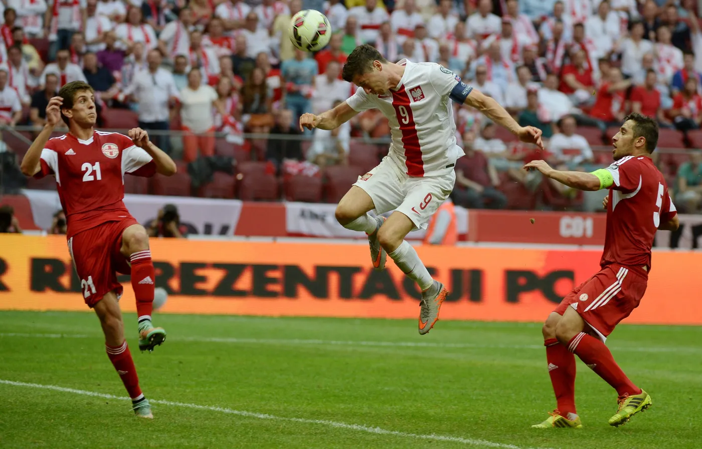 El. ME 2026: Zobacz piękną bramkę Milika i trzy gole Lewandowskiego. WIDEO