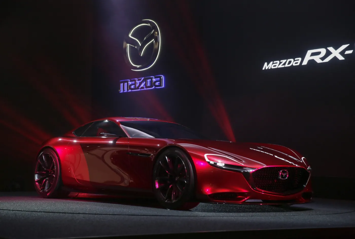 8366651-mazda-rx-vision.jpg
