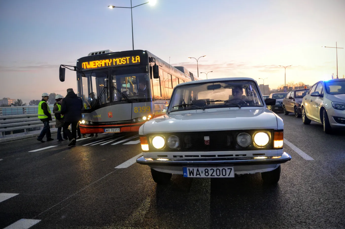 8367560-most-lazienkowski.jpg