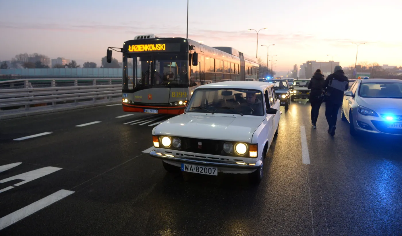 8367703-most-lazienkowski.jpg