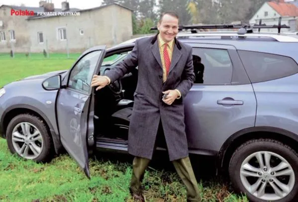 Sikorski nie wraca do Polski? "Jest znowu krajem, w którym trzeba się bać podsłuchów"