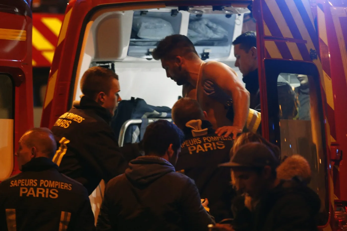 Seria ataków terrorystycznych w Paryżu! Jest bardzo wiele ofiar [ZDJĘCIA]