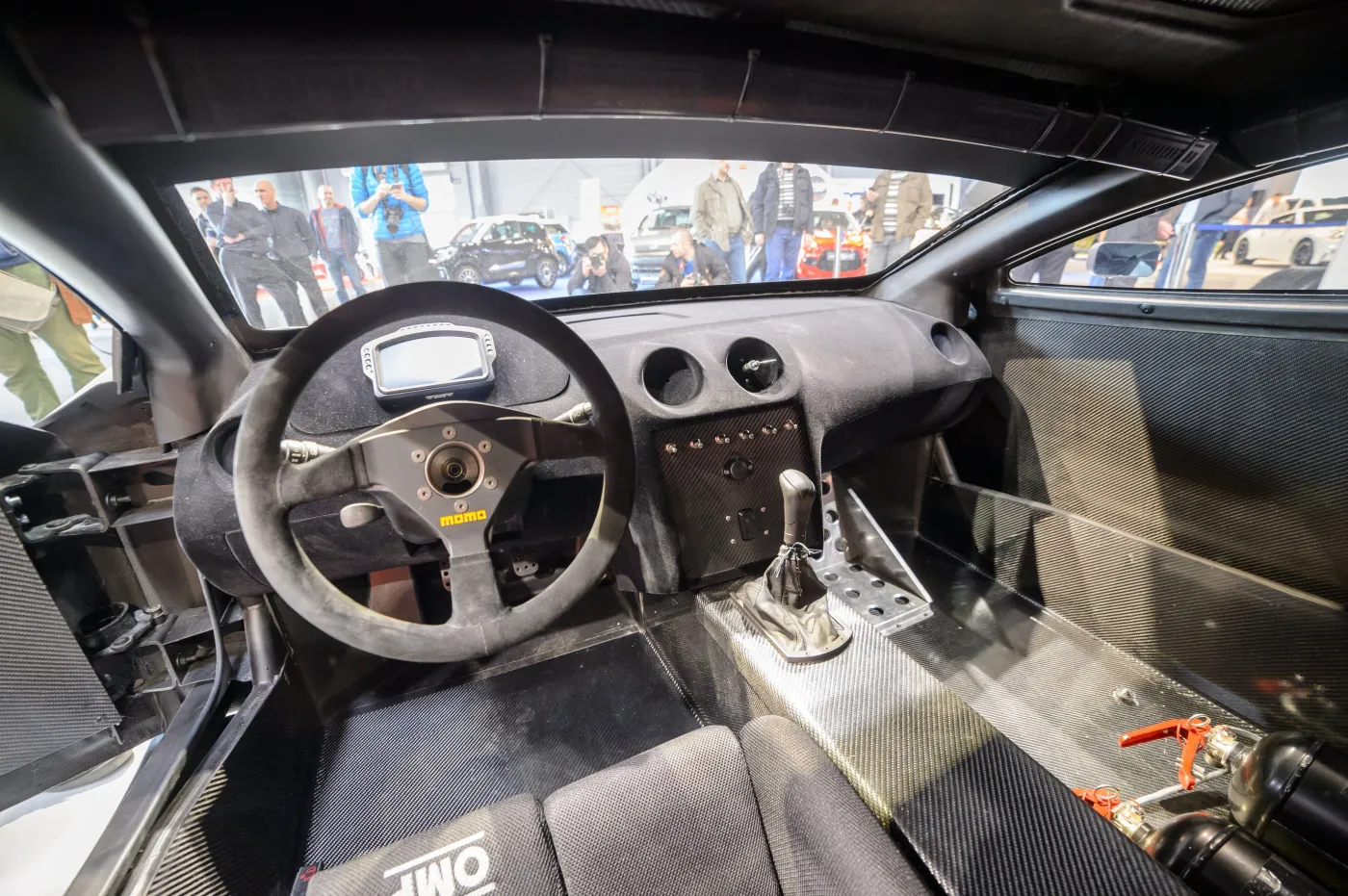 8449427-pap-20150409-0s0.jpg
