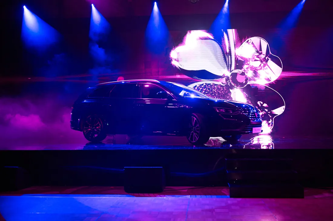8514542-renault-talisman.jpg