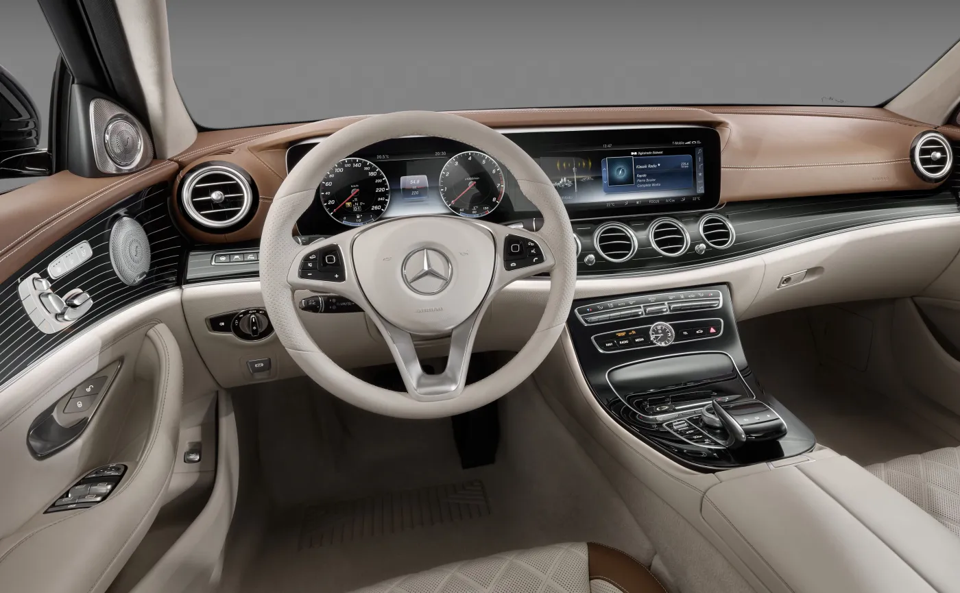 8520718-mercedes-klasy-e.jpg