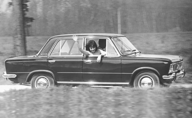 8564933-polski-fiat-125p.jpg