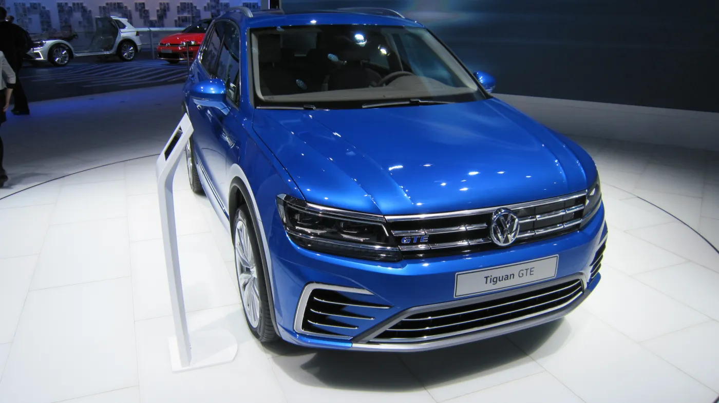8216449-volkswagen-tiguan.jpg