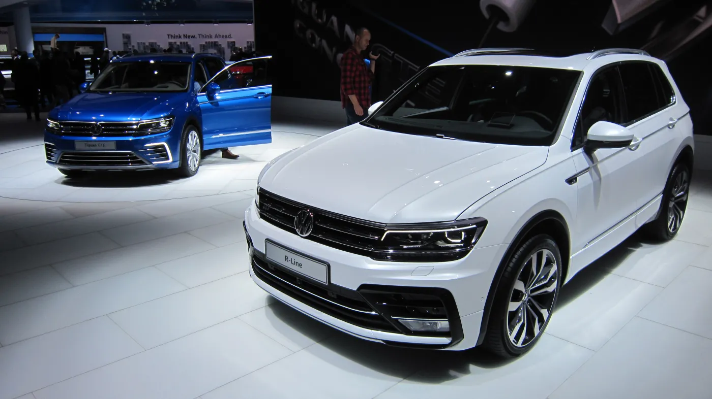8227320-volkswagen-tiguan.jpg
