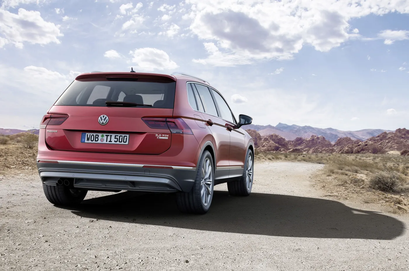 8234045-volkswagen-tiguan.jpg
