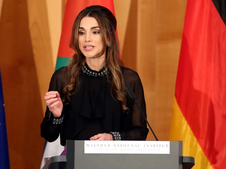 8228008-rania-al-abd-allah.jpg