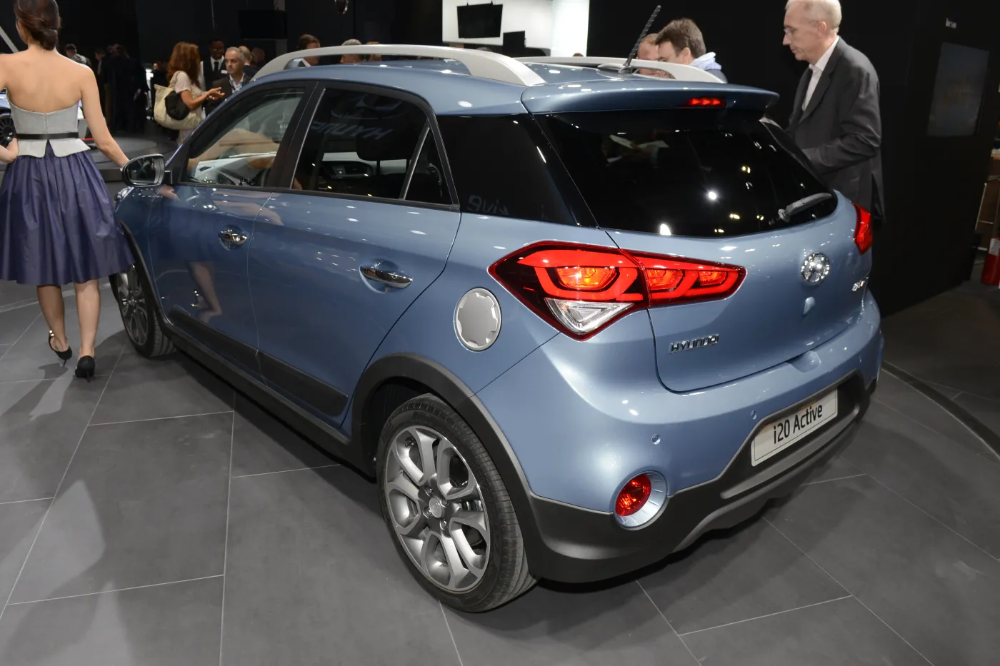 8281887-hyundai-i20-active.jpg