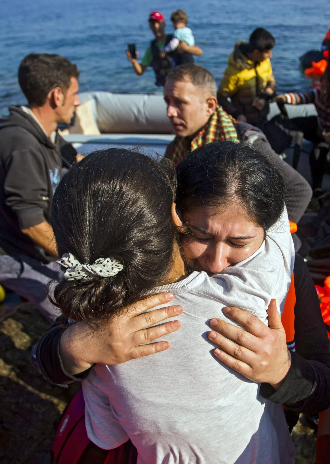 8283821-uchodzcy-na-lesbos.jpg