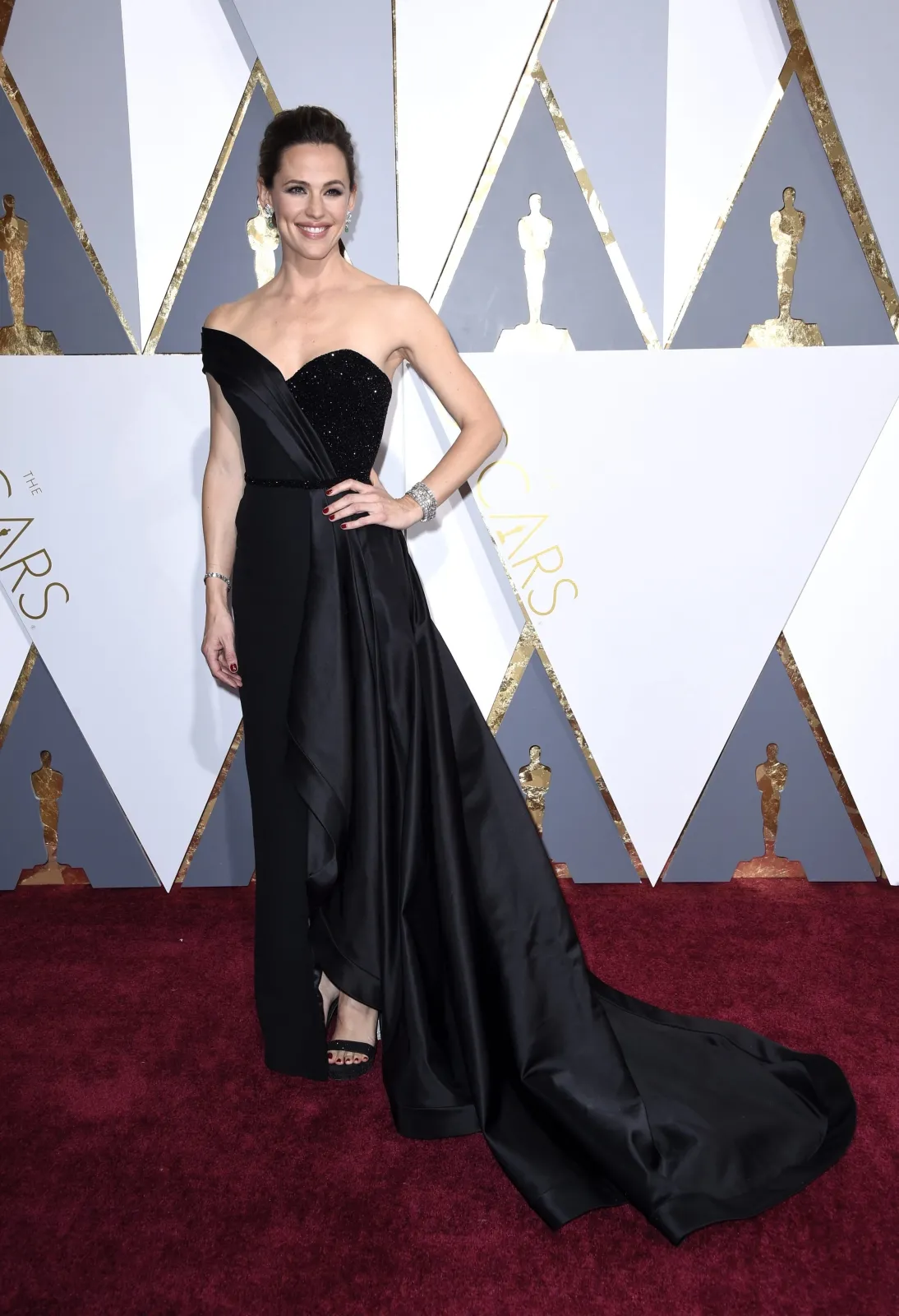 8785836-jennifer-garner.jpg
