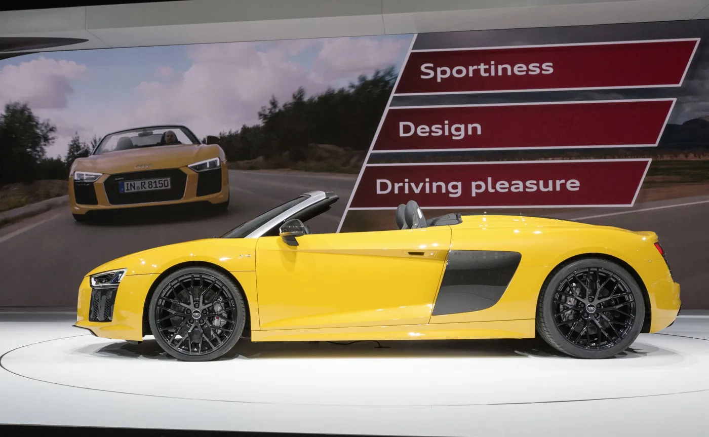 8868228-audi-r8-spyder-v10.jpg