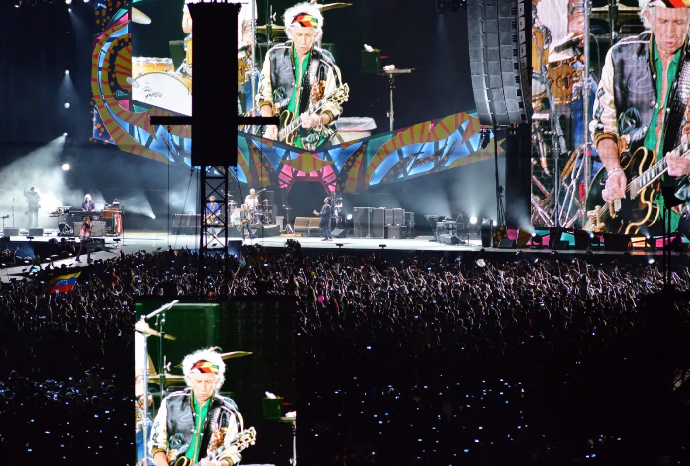 8875486-the-rolling-stones.jpg