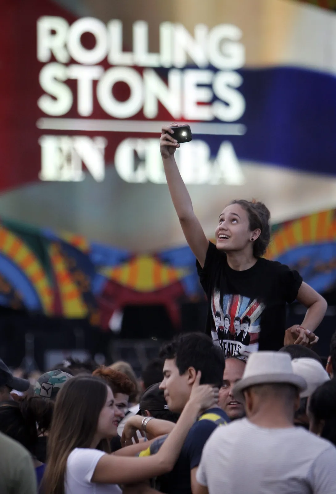 8875518-the-rolling-stones.jpg