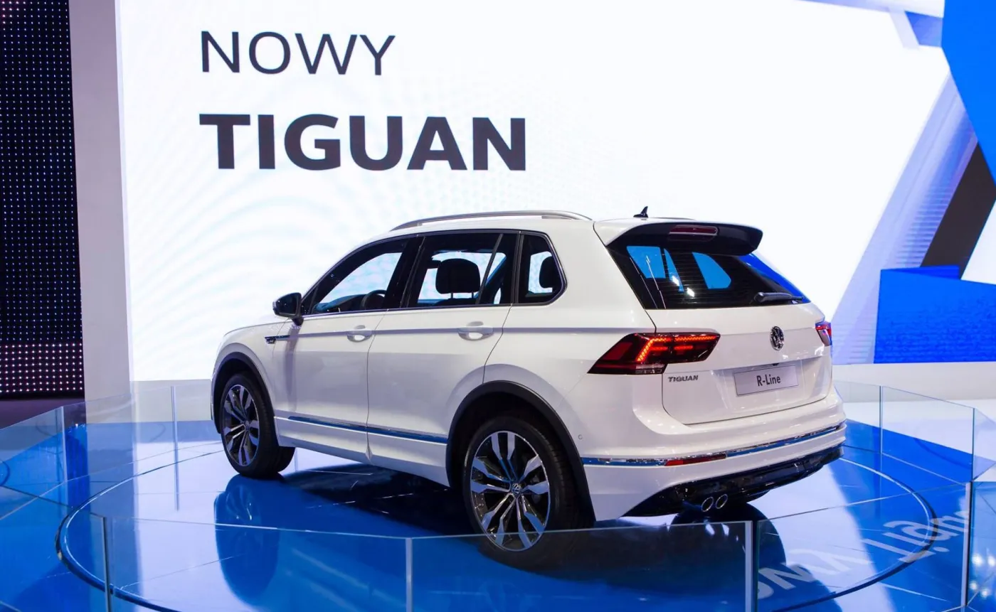 8893153-volkswagen-tiguan.jpg