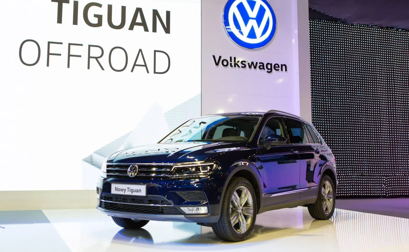 8893185-volkswagen-tiguan.jpg