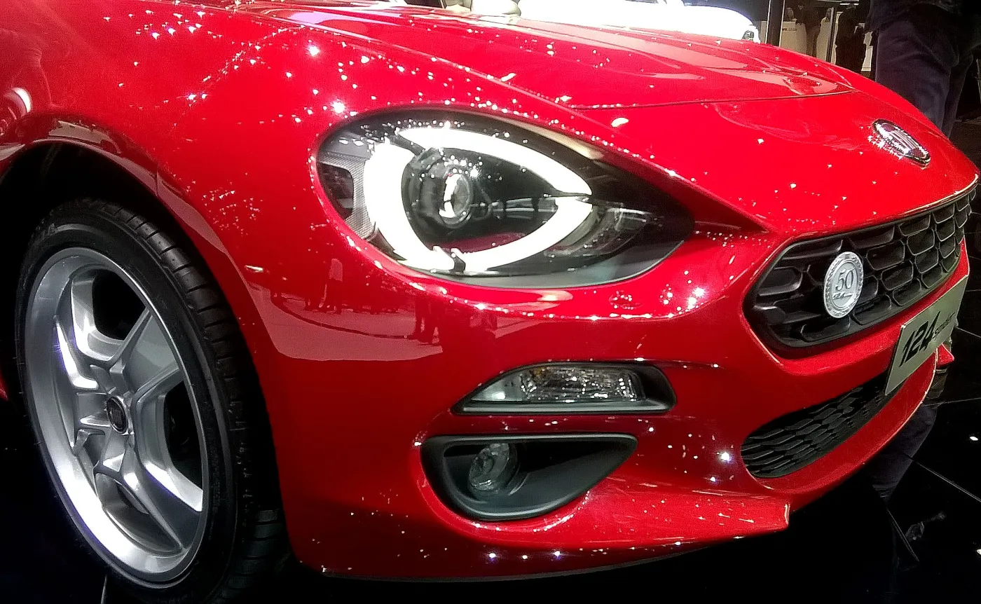 8958511-fiat-124-spider.jpg