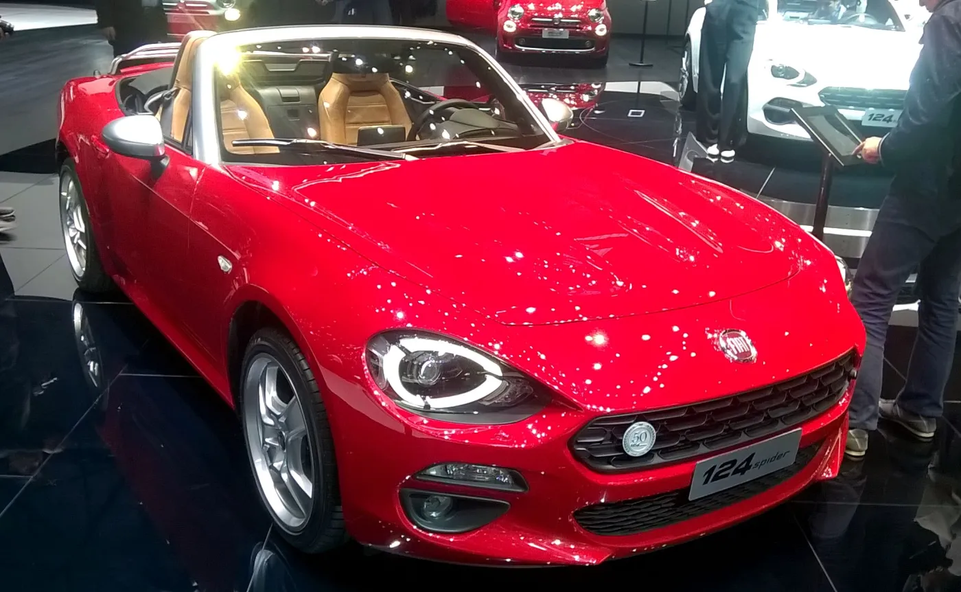 8958543-abarth-124-spider.jpg
