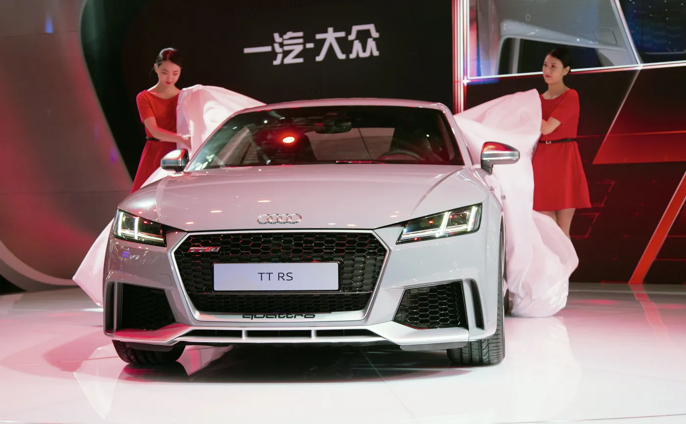 8975813-audi-tt-rs-coupe.jpg