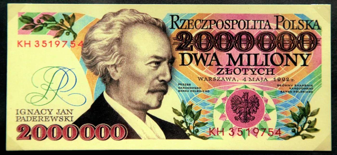 8658522-banknoty-polskie.jpg