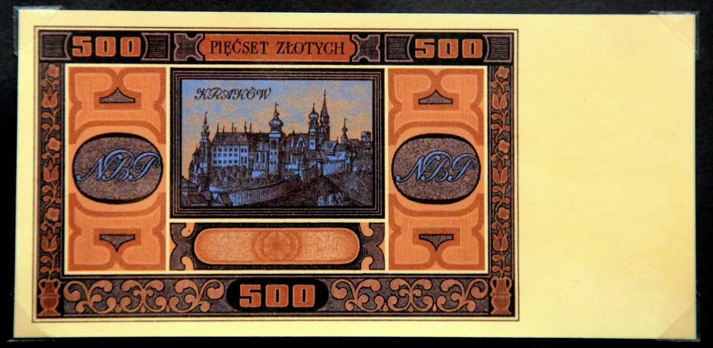 8658170-banknoty-polskie.jpg