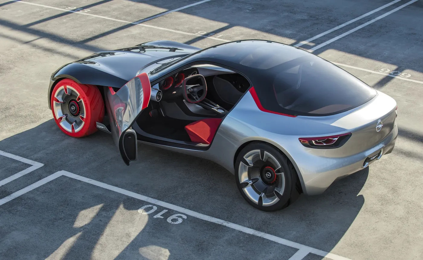 8675651-opel-gt-concept.jpg