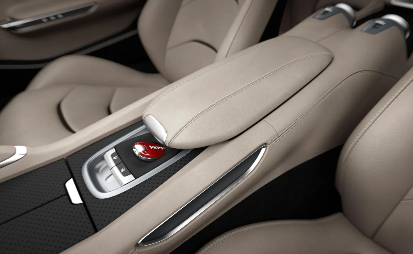 8715694-ferrari-gtc4lusso.jpg