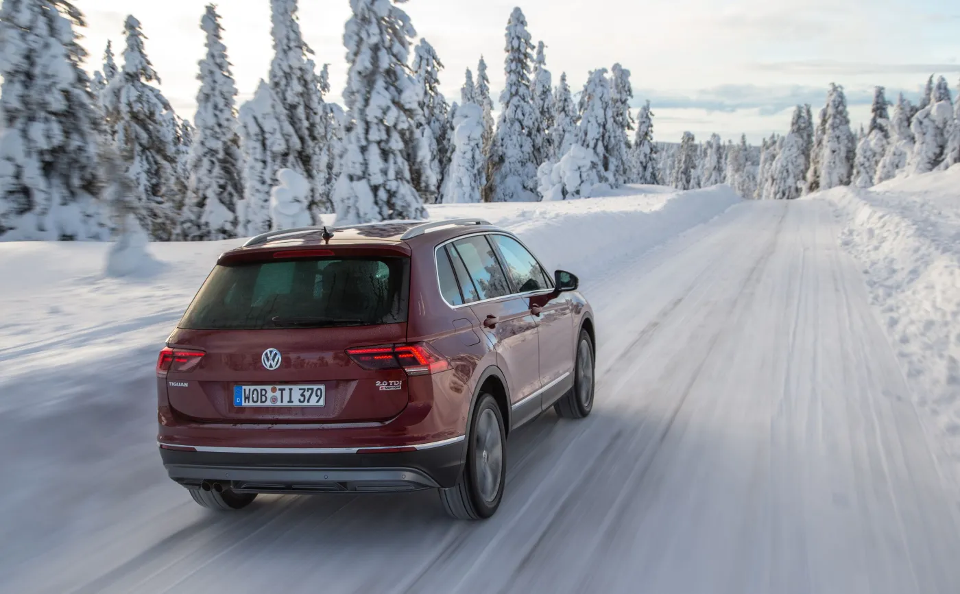 8716942-volkswagen-tiguan.jpg