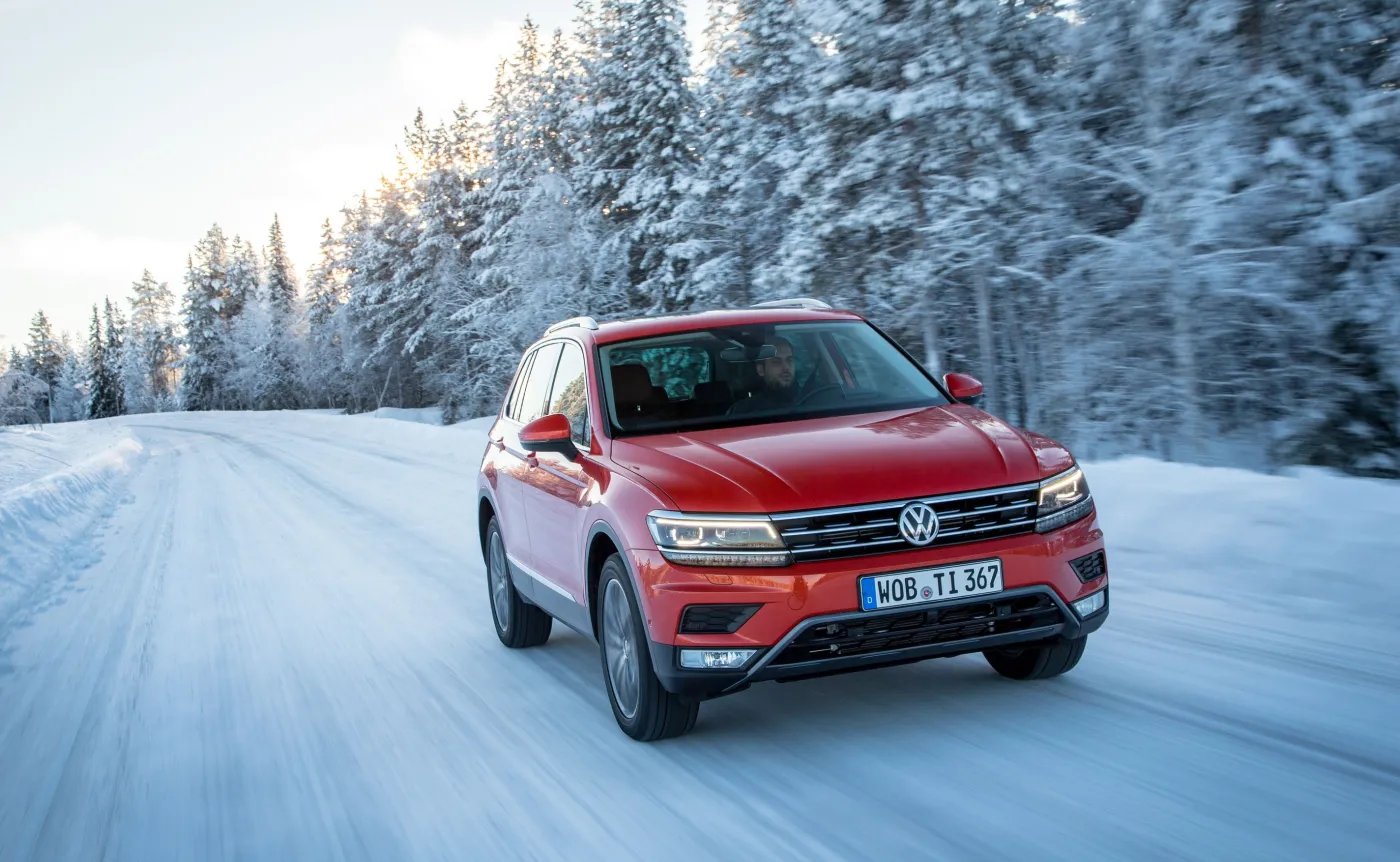 8717038-volkswagen-tiguan.jpg