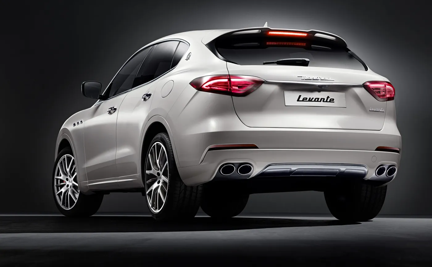 8760727-maserati-levante.jpg